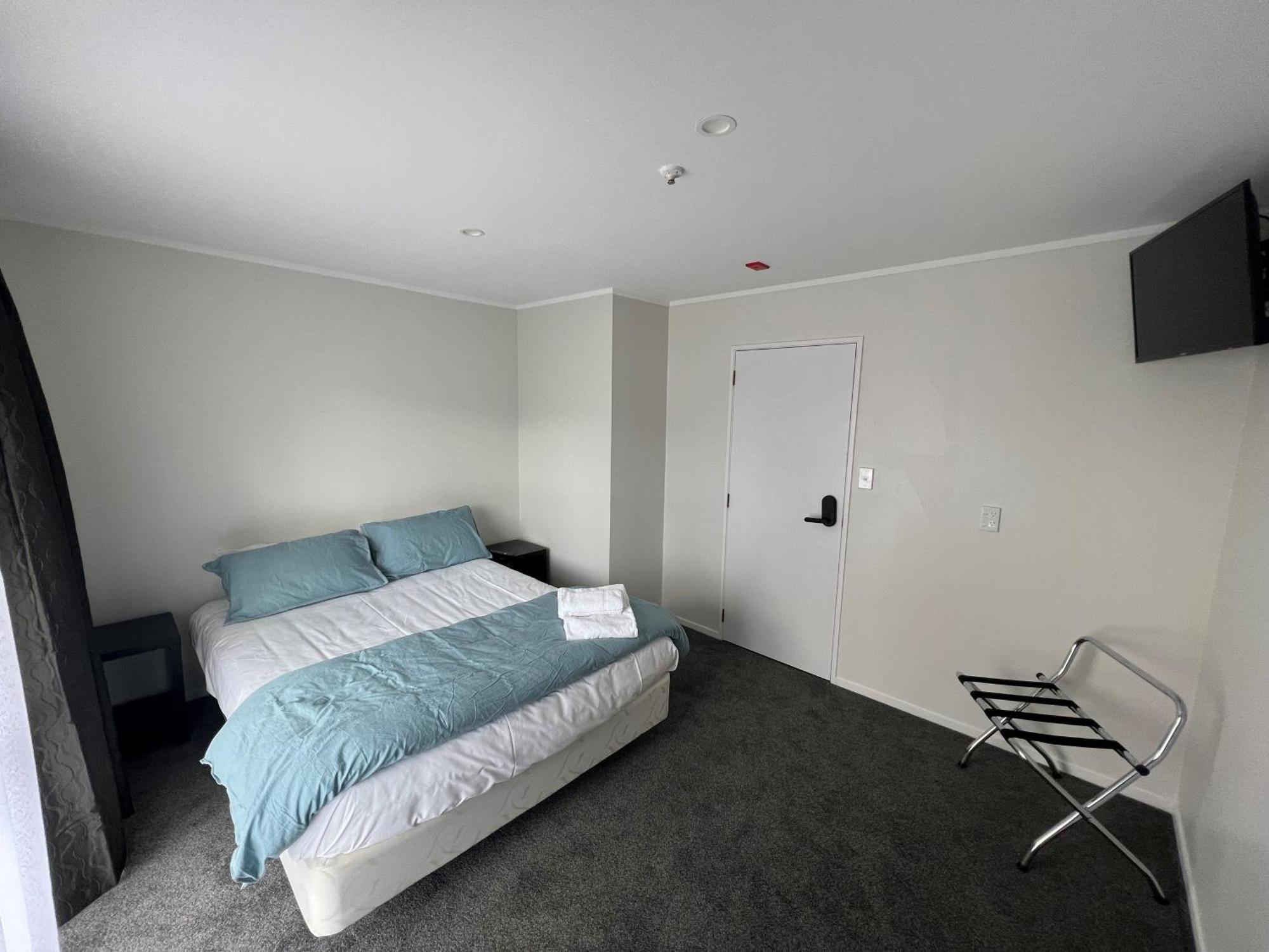 Stag Park Accommodation Taupo Exterior photo